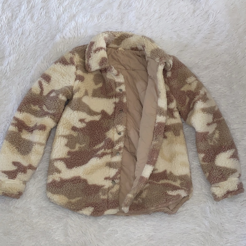 Cozy Sherpa Shacket by Hem & Thread size M